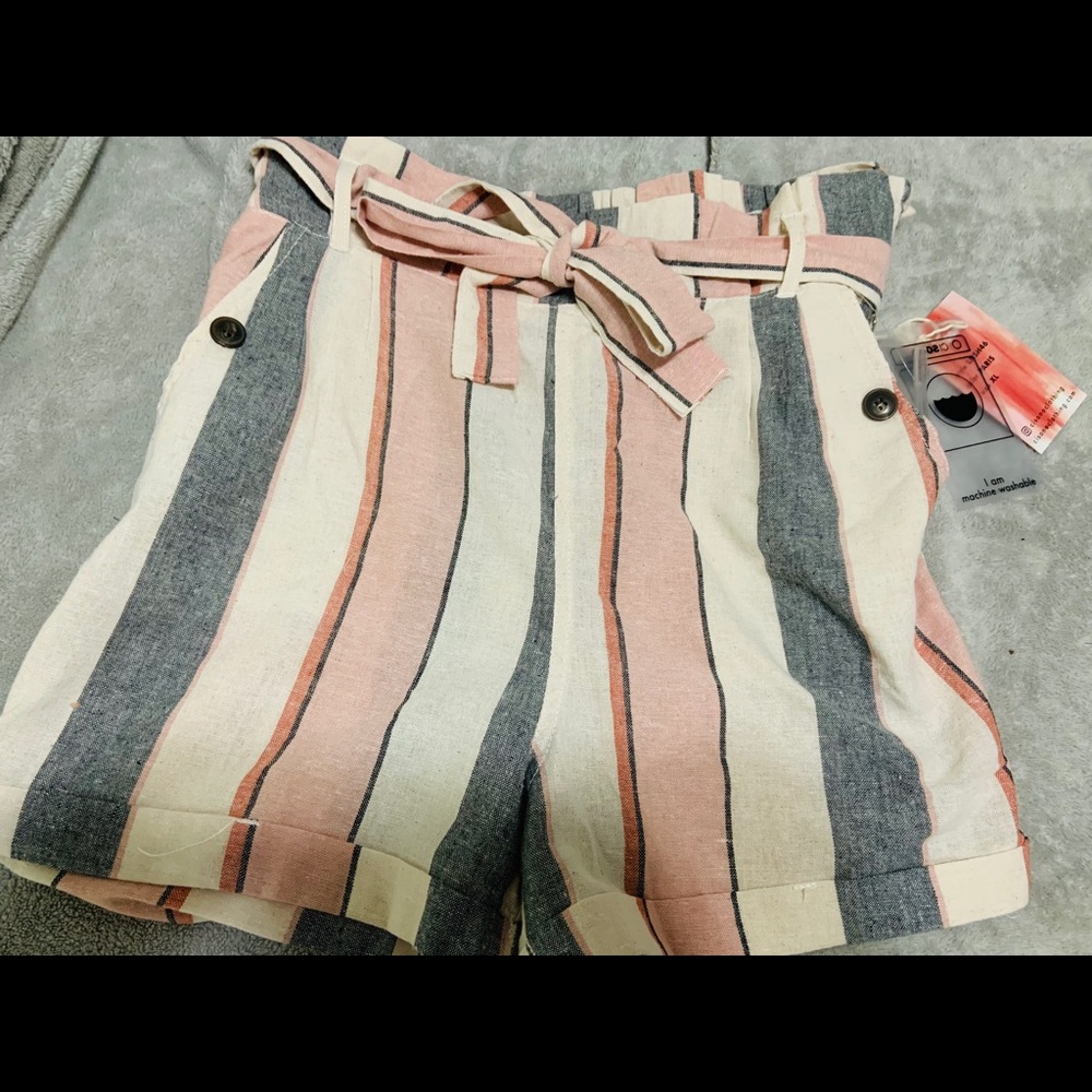 NWT XL paper bag boutique shorts